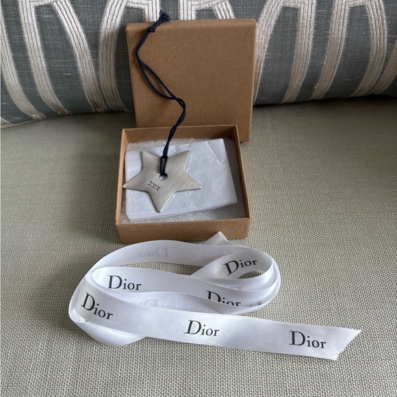 NWOT Dior Pendant Accessories/Hang Tag comes with ribbon, box, tissue wrap - Picture 1 of 5